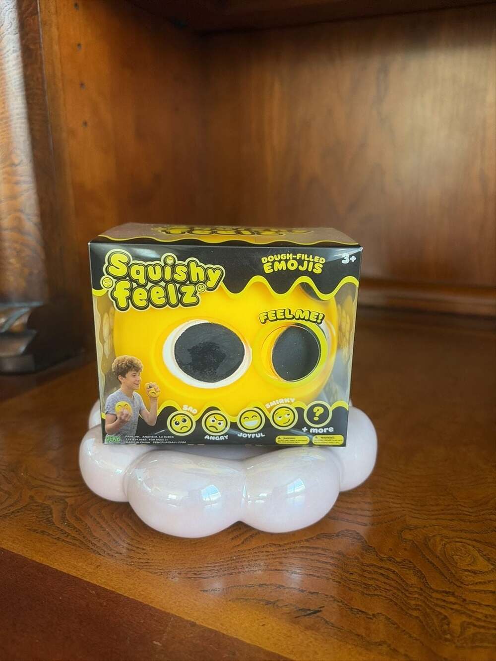 Squishy Feelz Dough-Filled Emojis Sensory Toy New